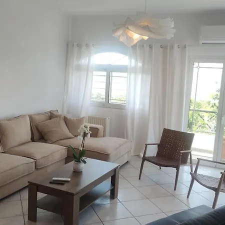 Evas House דירה