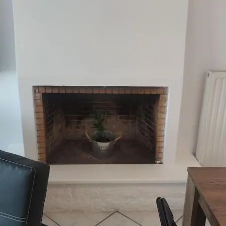 Evas House דירה
